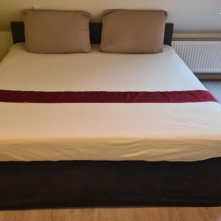 Helles Apartment In Berlin-Mariendorf Eksteriør bilde