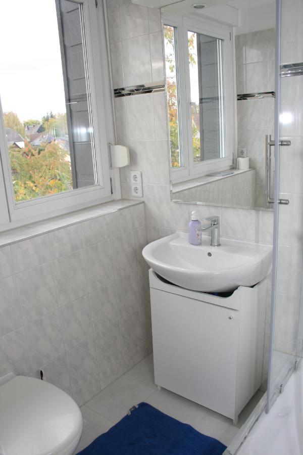 Helles Apartment In Berlin-Mariendorf Eksteriør bilde