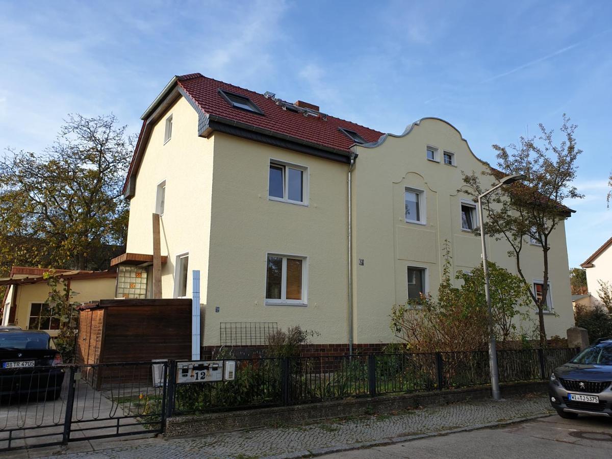 Helles Apartment In Berlin-Mariendorf Eksteriør bilde
